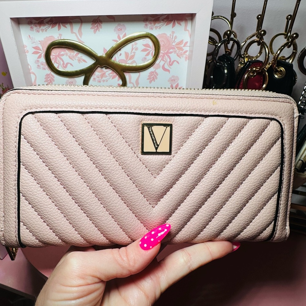 Victoria’s Secret Pink leather Wallet